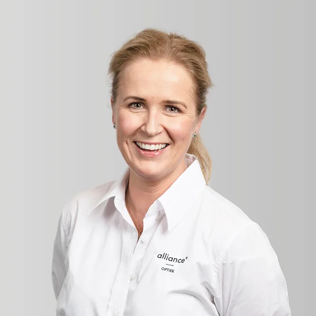 Din fastoptiker Jannicke hjelper deg å velge linser